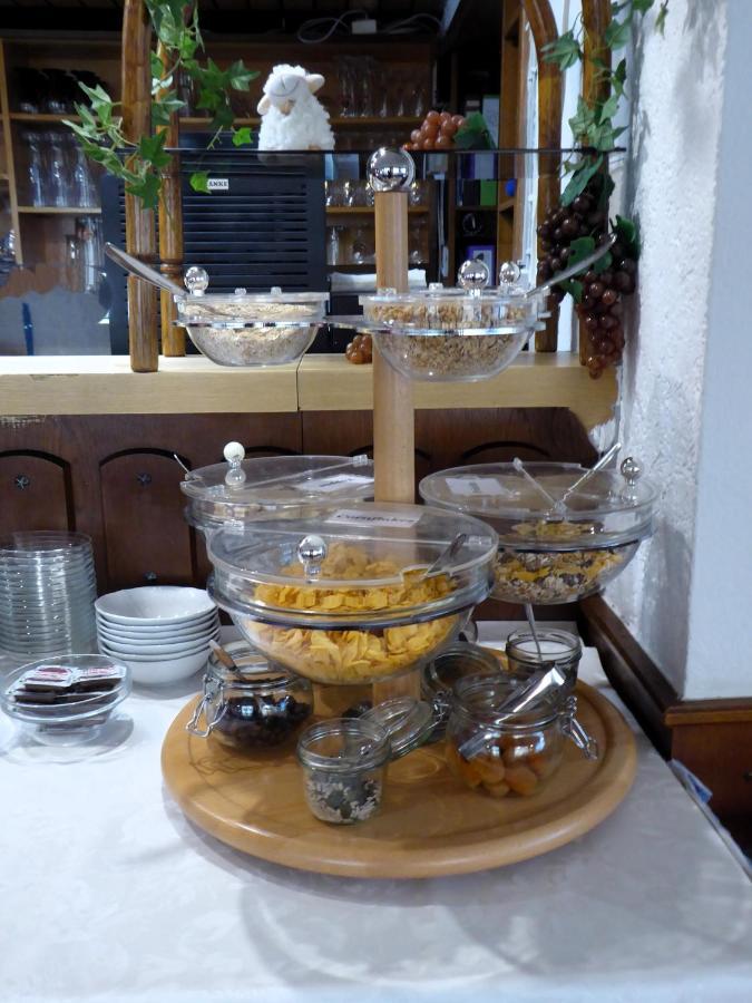 Pension Gasthof Zum Lamm Bischofsheim an der Rhön エクステリア 写真